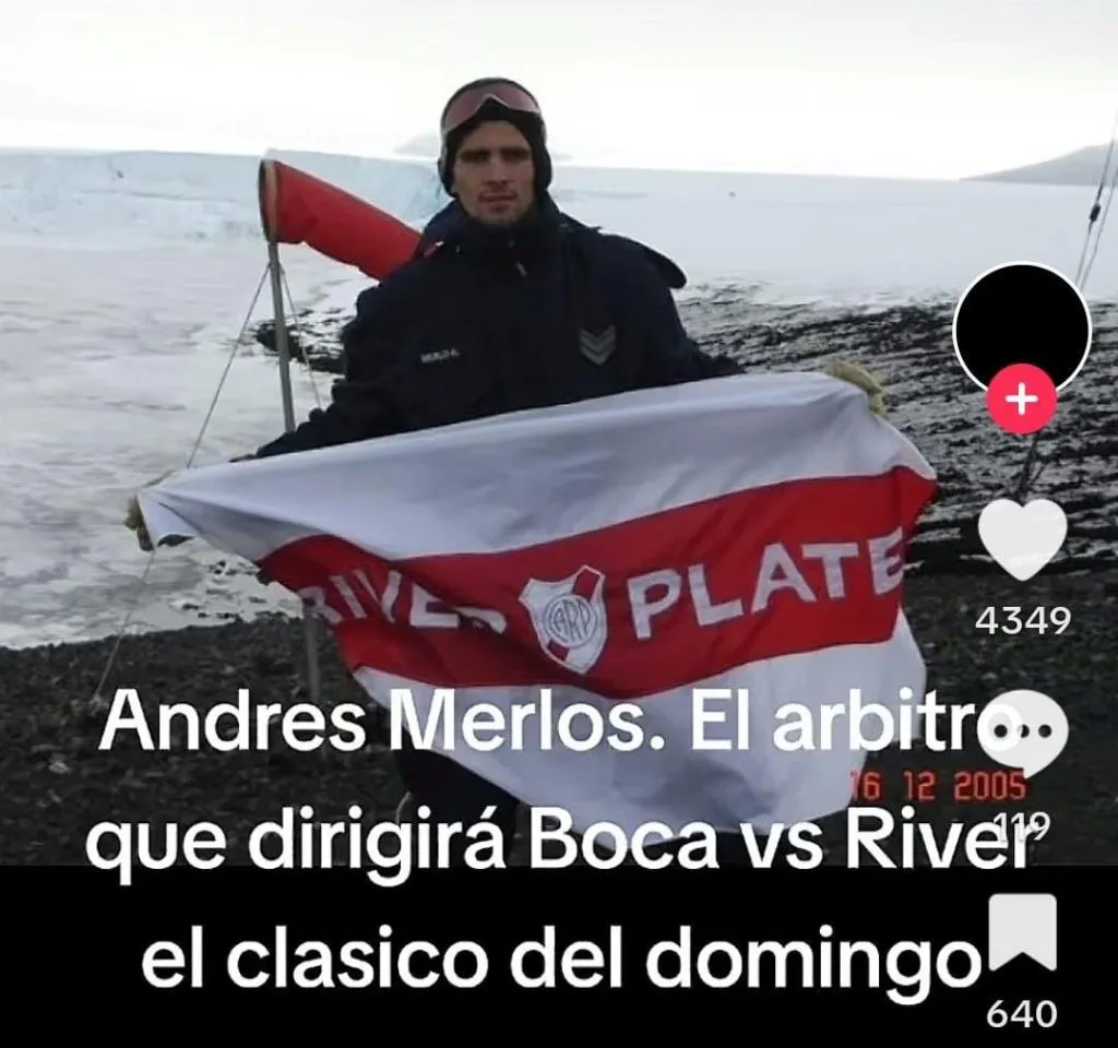 Andrés Merlos con la indumentaria de River.