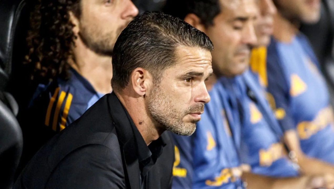 Riquelme echó al director técnico.